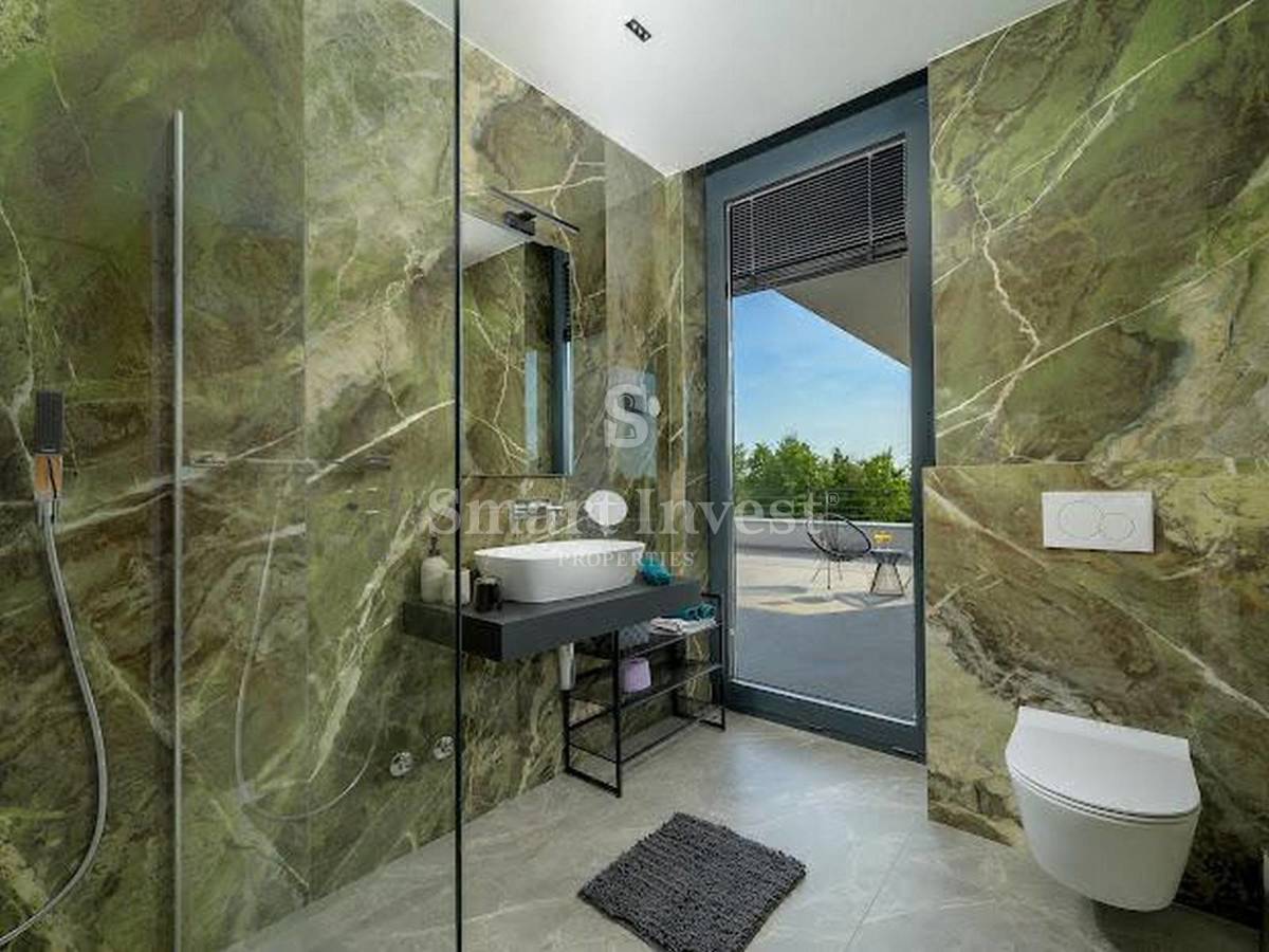 ISTRIA - GRISIGNANA, lussuosa villa con piscina immersa nel verde
