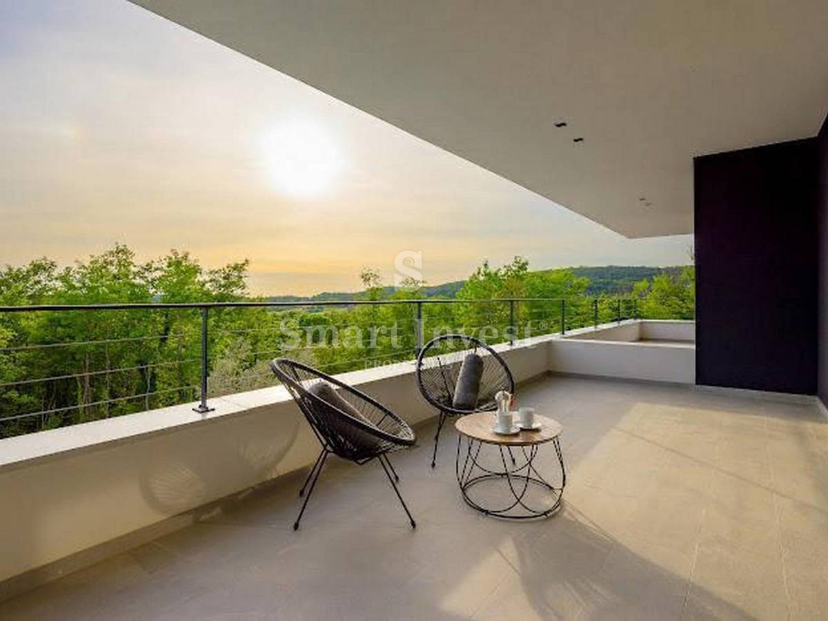 ISTRIA - GRISIGNANA, lussuosa villa con piscina immersa nel verde