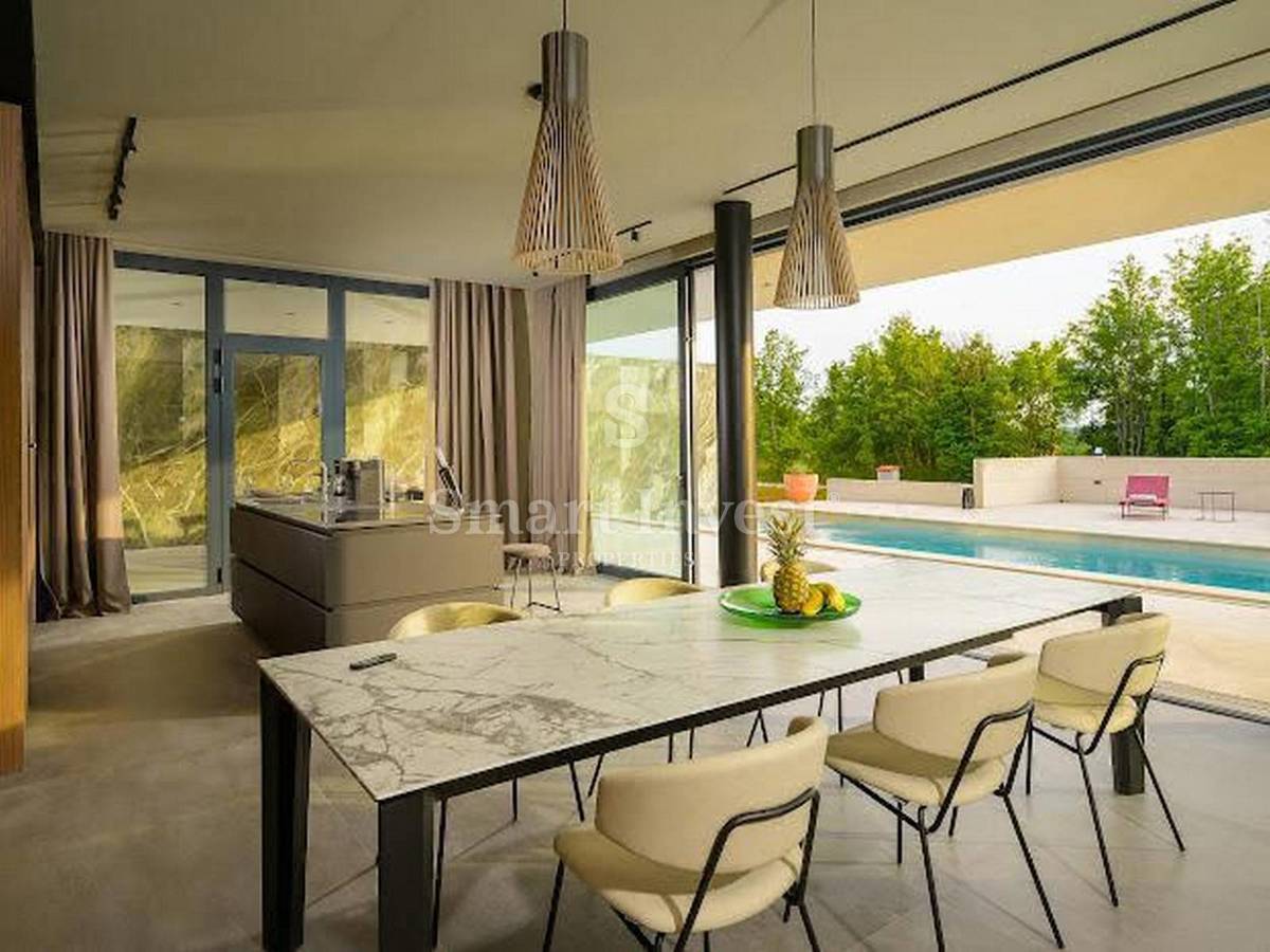 ISTRIA - GRISIGNANA, lussuosa villa con piscina immersa nel verde