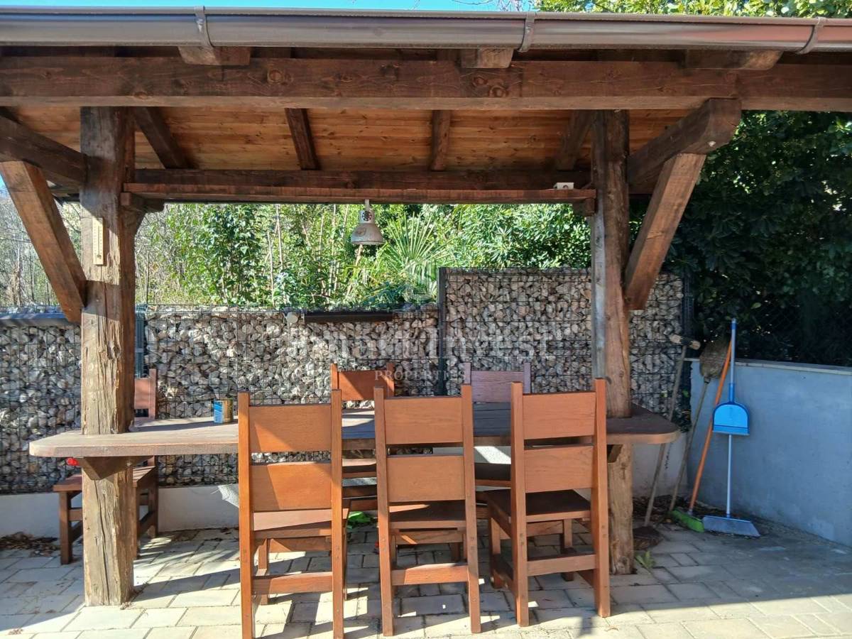 ABBAZIA - VOLOSKO, casa con 4 appartamenti e vista mare