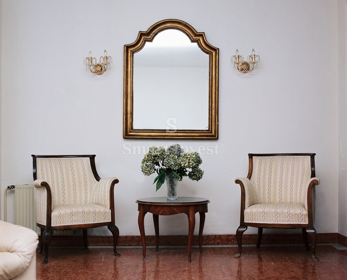 MOŠĆENIČKA DRAGA, villa fronte mare con incantevole giardino