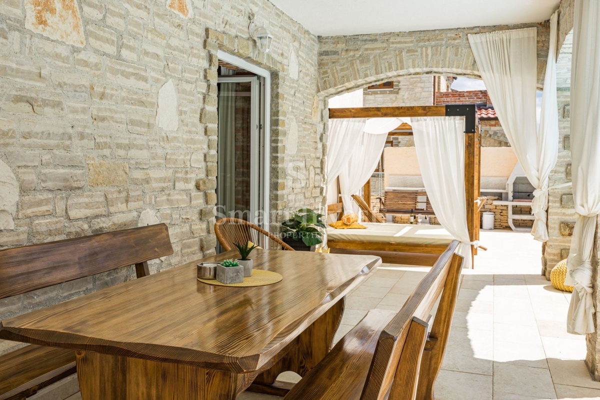 ISTRIA - SANVINCENTI, affascinante villa rustica con piscina