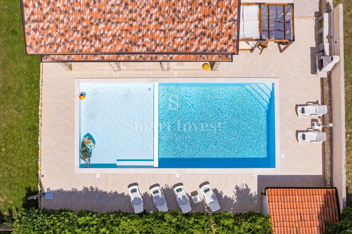 ISTRIA - SANVINCENTI, affascinante villa rustica con piscina