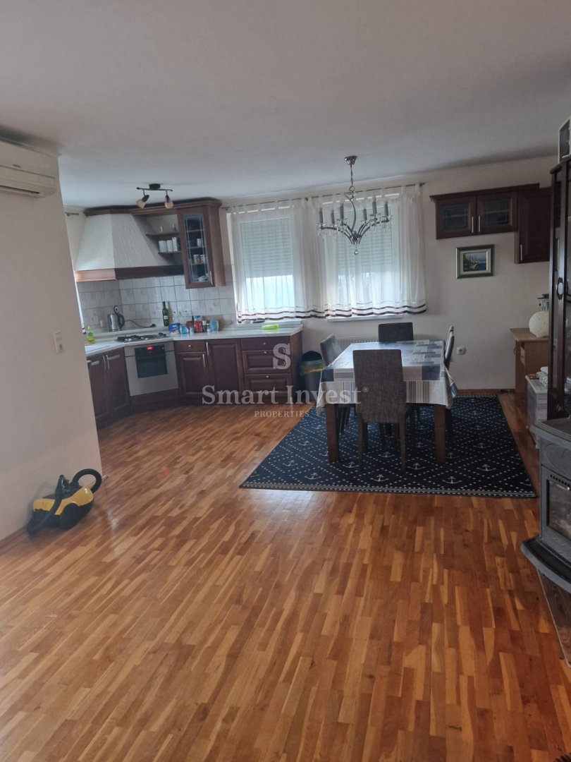 Appartamento Oprić, Lovran, Opatija - Okolica, 74,31m2