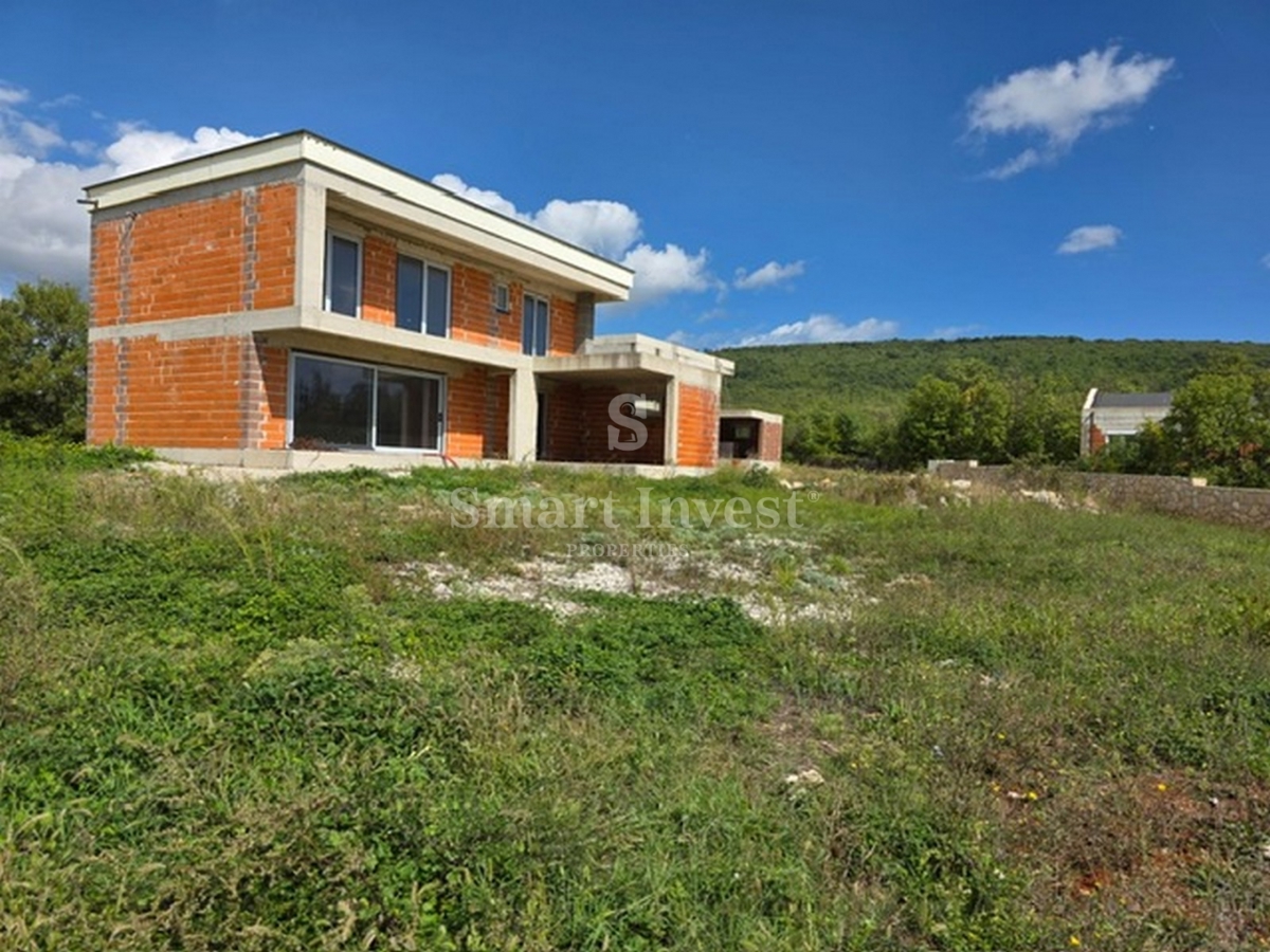 ISTRIA - RABAC, casa in costruzione con piscina a 3 km dal mare