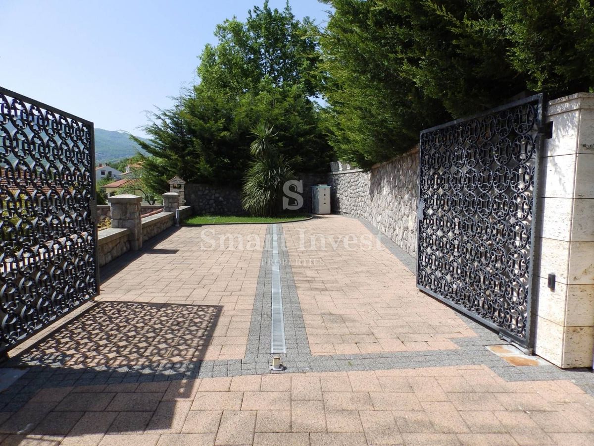 RIVIERA DI ABBAZIA, casa di lusso con piscina e vista mare