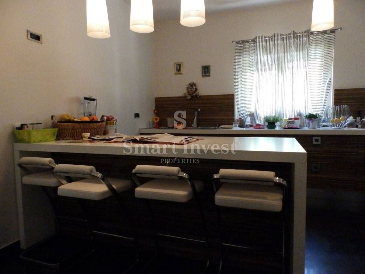 RIVIERA DI ABBAZIA, casa di lusso con piscina e vista mare