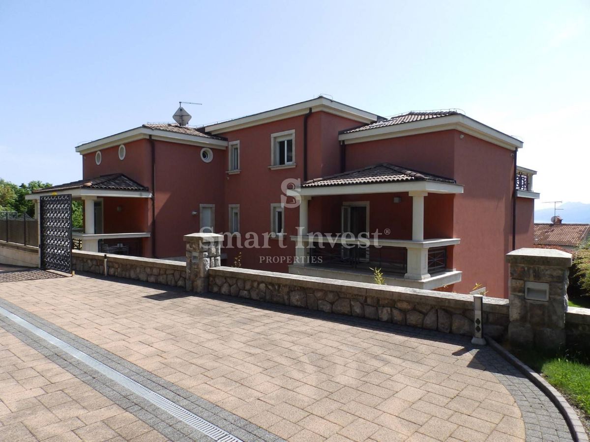 RIVIERA DI ABBAZIA, casa di lusso con piscina e vista mare