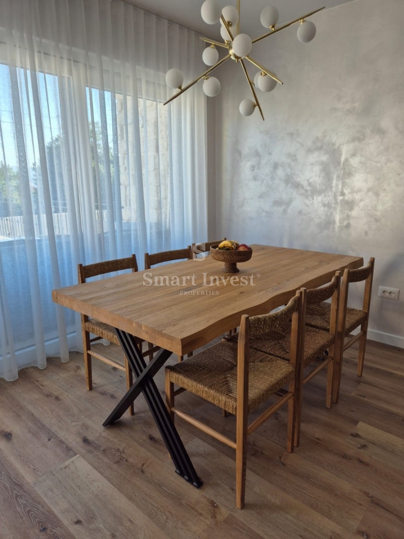 LAURANA, lussuoso appartamento trilocale con piscina vicino al mare