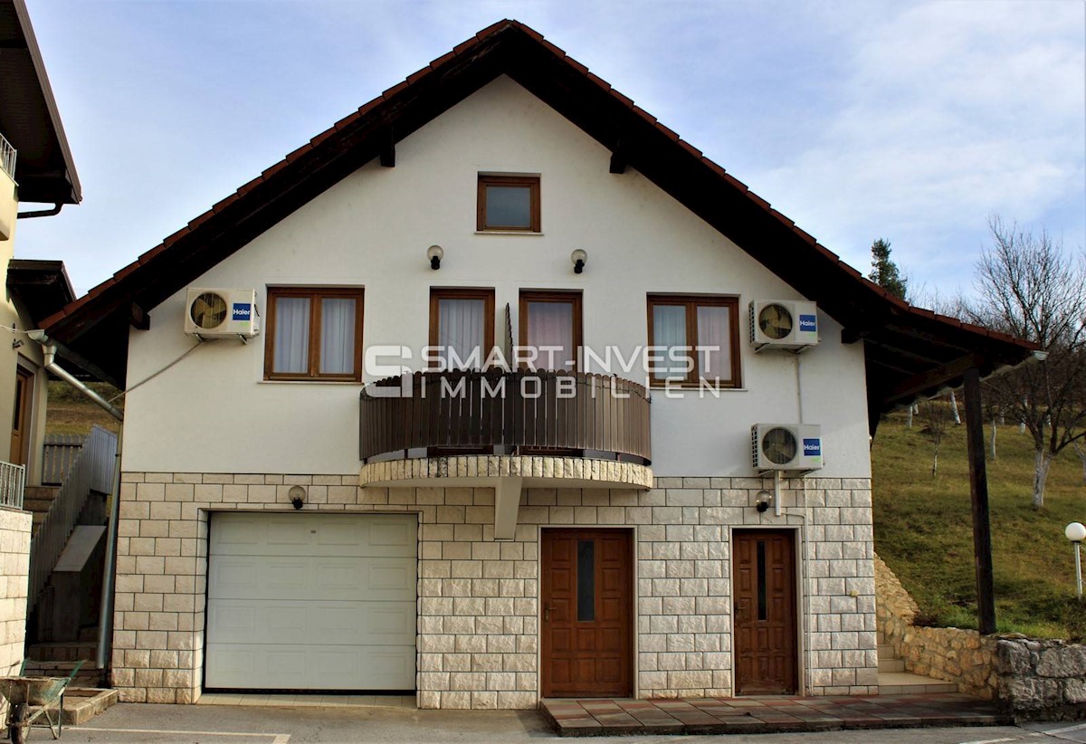 Casa Oštarski Stanovi, Rakovica, 1.000m2