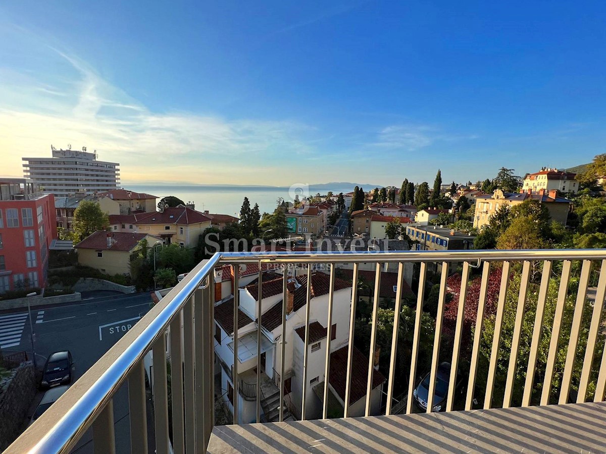 OPATIJA - CENTER, LUXURY 3-BEDROOMS APARTMENT WITH SEA VIEW AND GARAGE