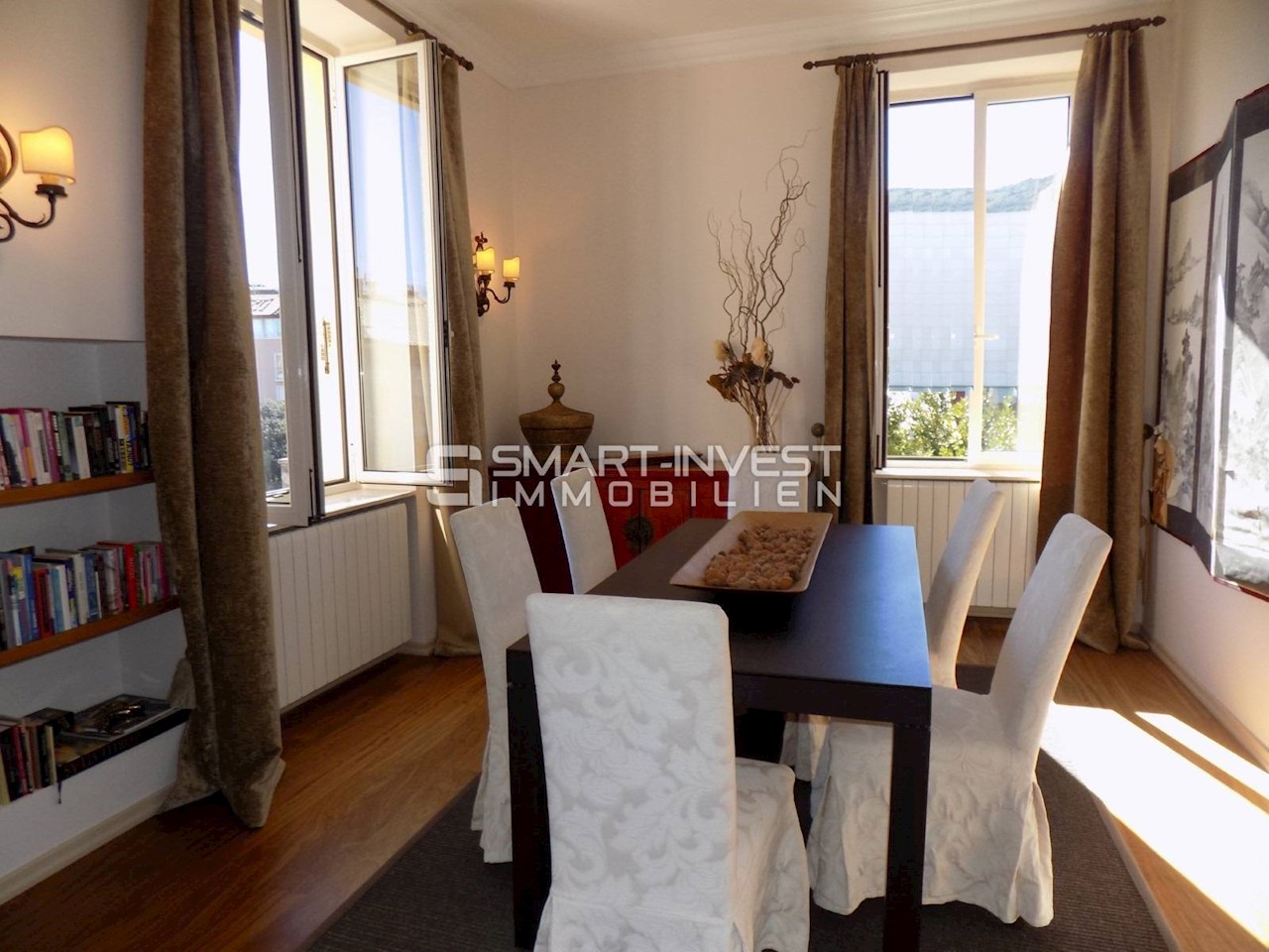 OPATIJA, Exclusive apartment of 120 m2, with parking, near the sea