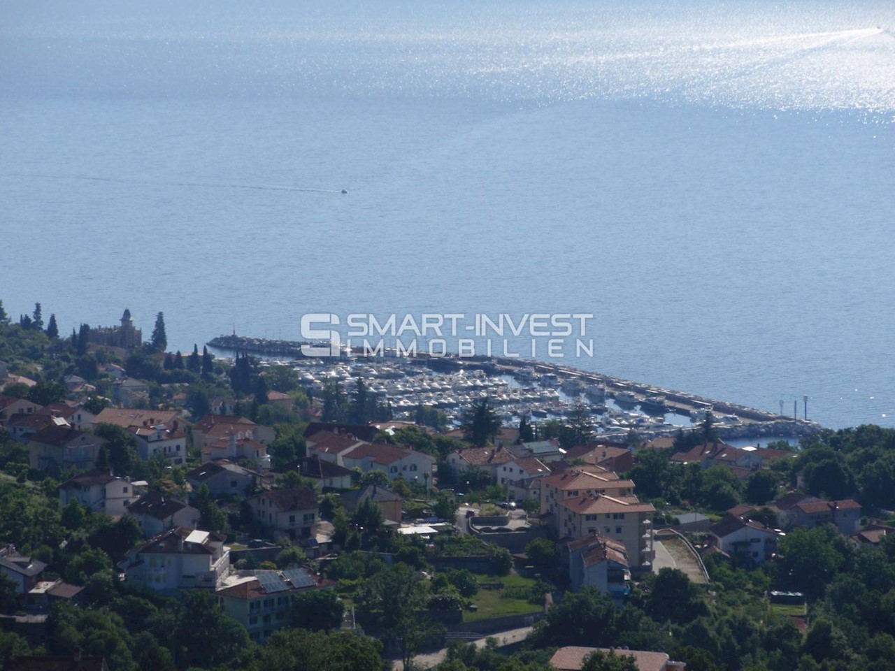 LOVRAN, Terreno edificabile con splendida vista mare, in vendita