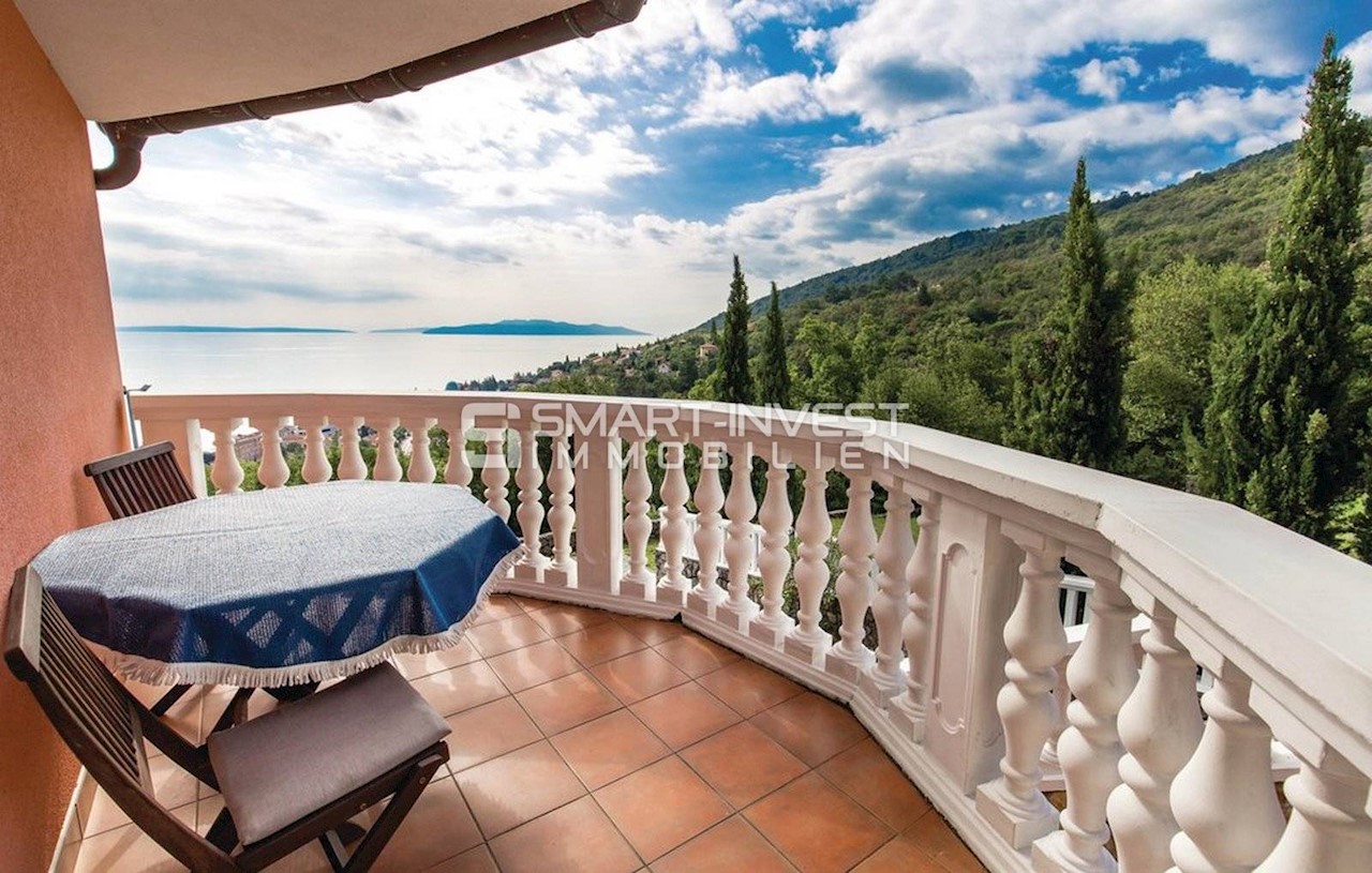 OPATIJA, 5-bedrooms villa with sea view, surrounded by greenery