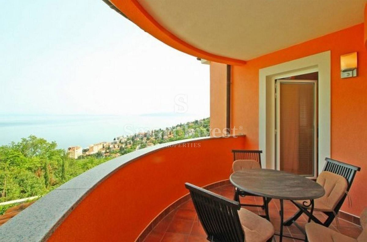 OPATIJA, 5-bedrooms villa with sea view, surrounded by greenery