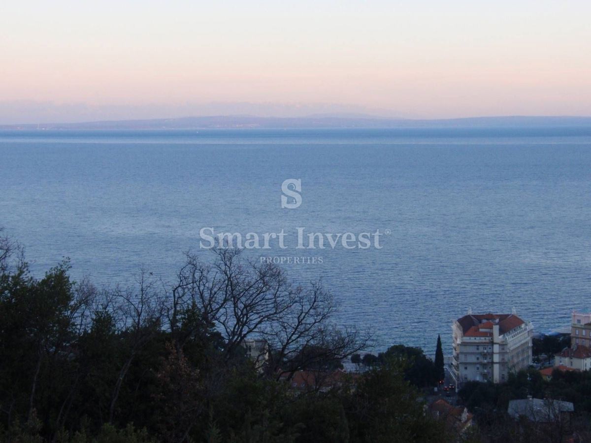 OPATIJA, 5-bedrooms villa with sea view, surrounded by greenery
