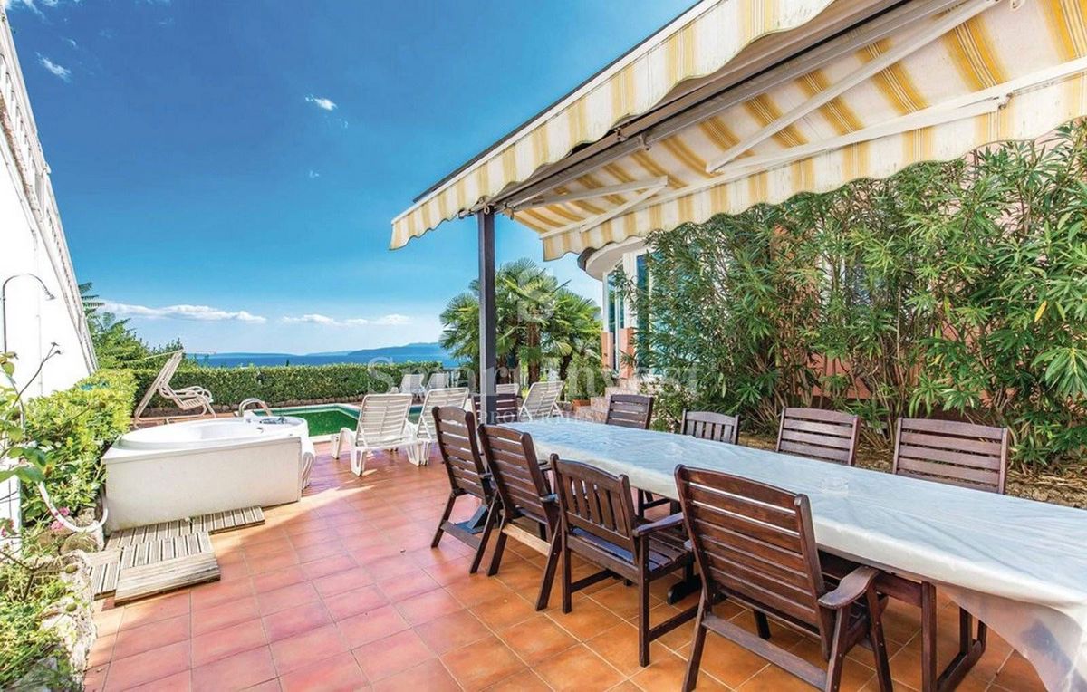 OPATIJA, 5-bedrooms villa with sea view, surrounded by greenery