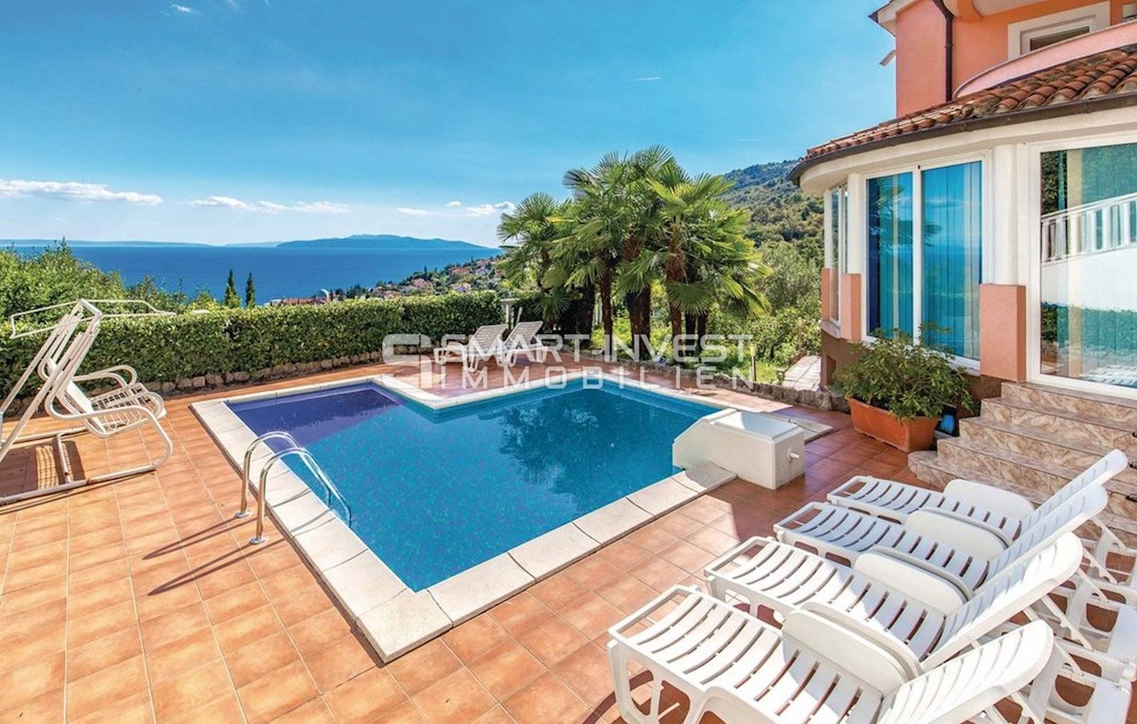 OPATIJA, 5-bedrooms villa with sea view, surrounded by greenery