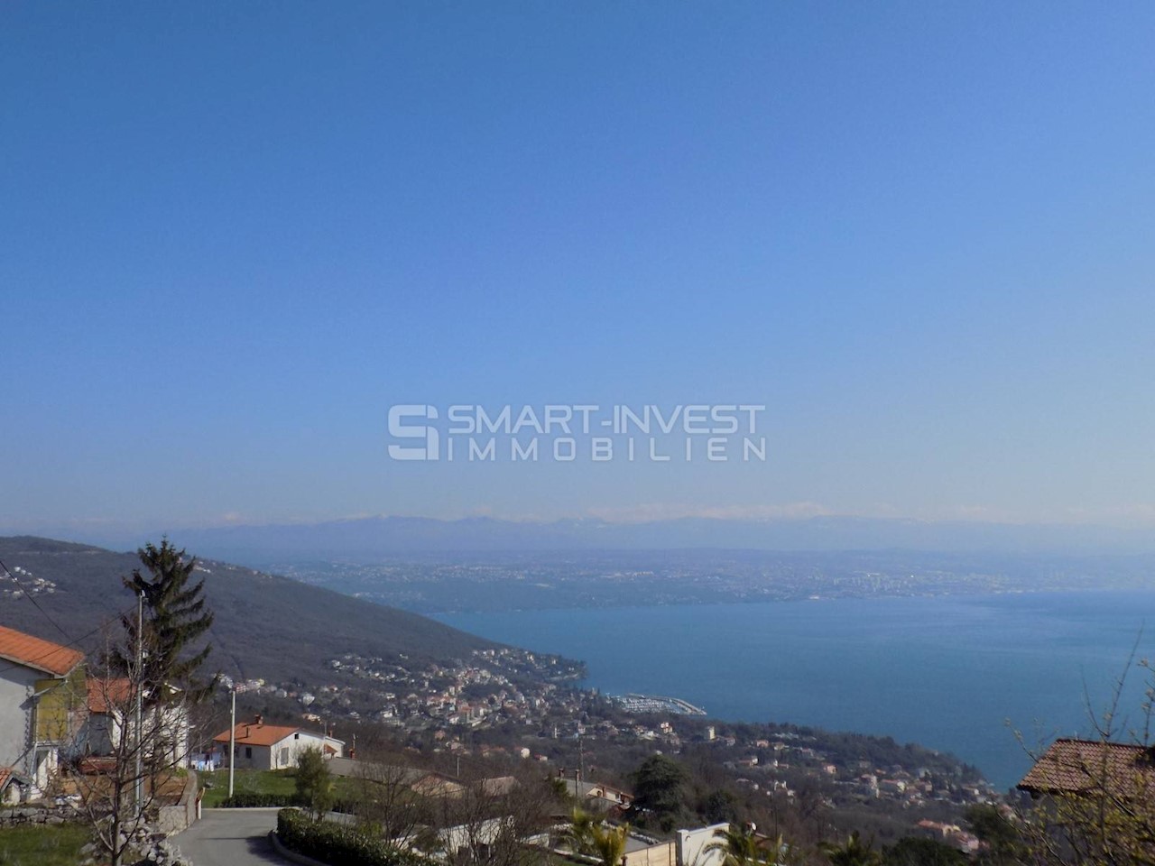 LOVRAN, Terreno edificabile di 1.268 m2 con vista mare, in vendita