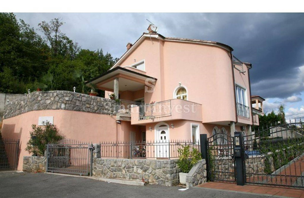 OPATIJA - IČIĆI, Beautiful villa with sea view, near the sea