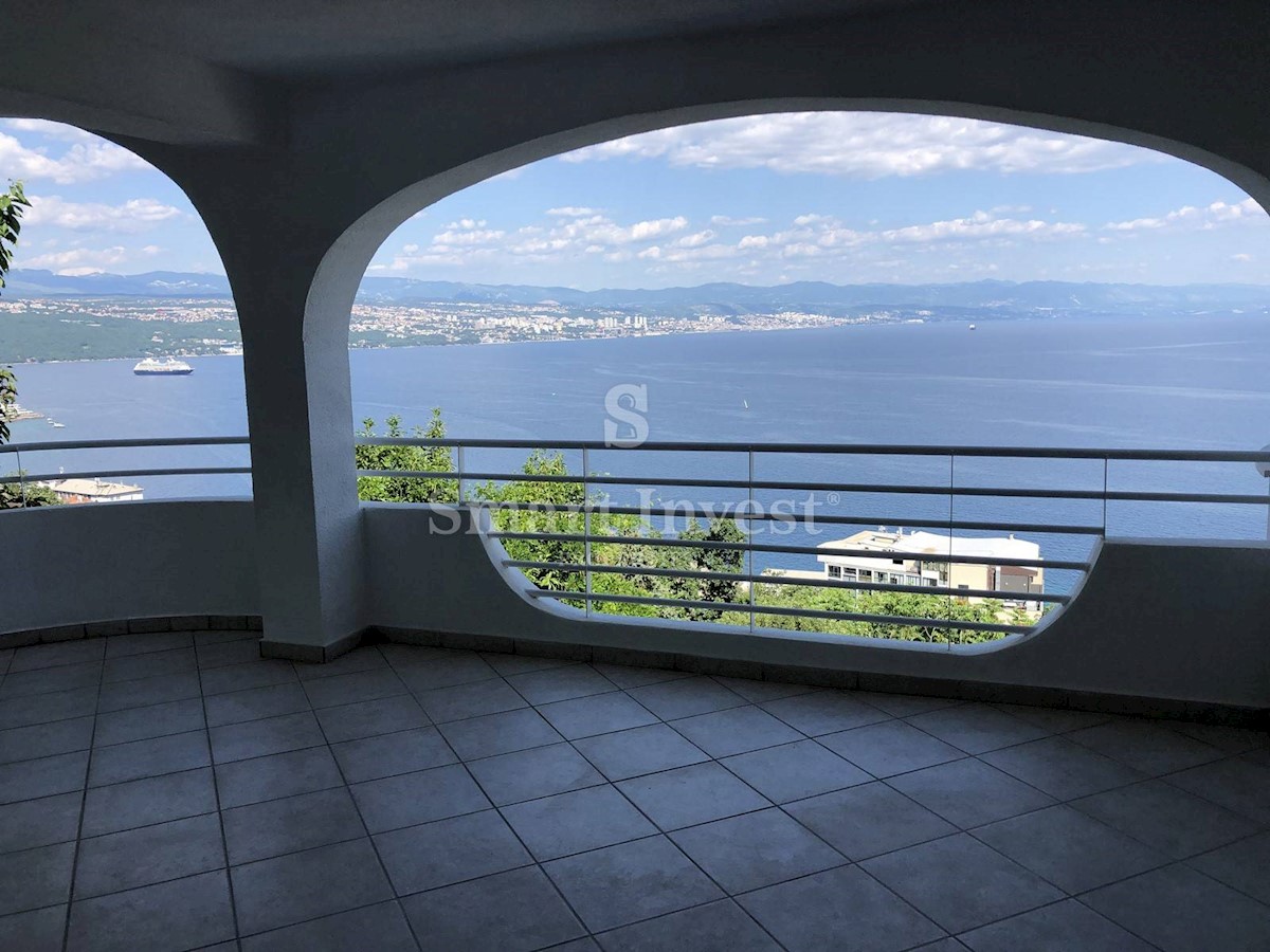 OPATIJA, Excellent 2-bedrooms apartment with panoramic sea view, near the sea