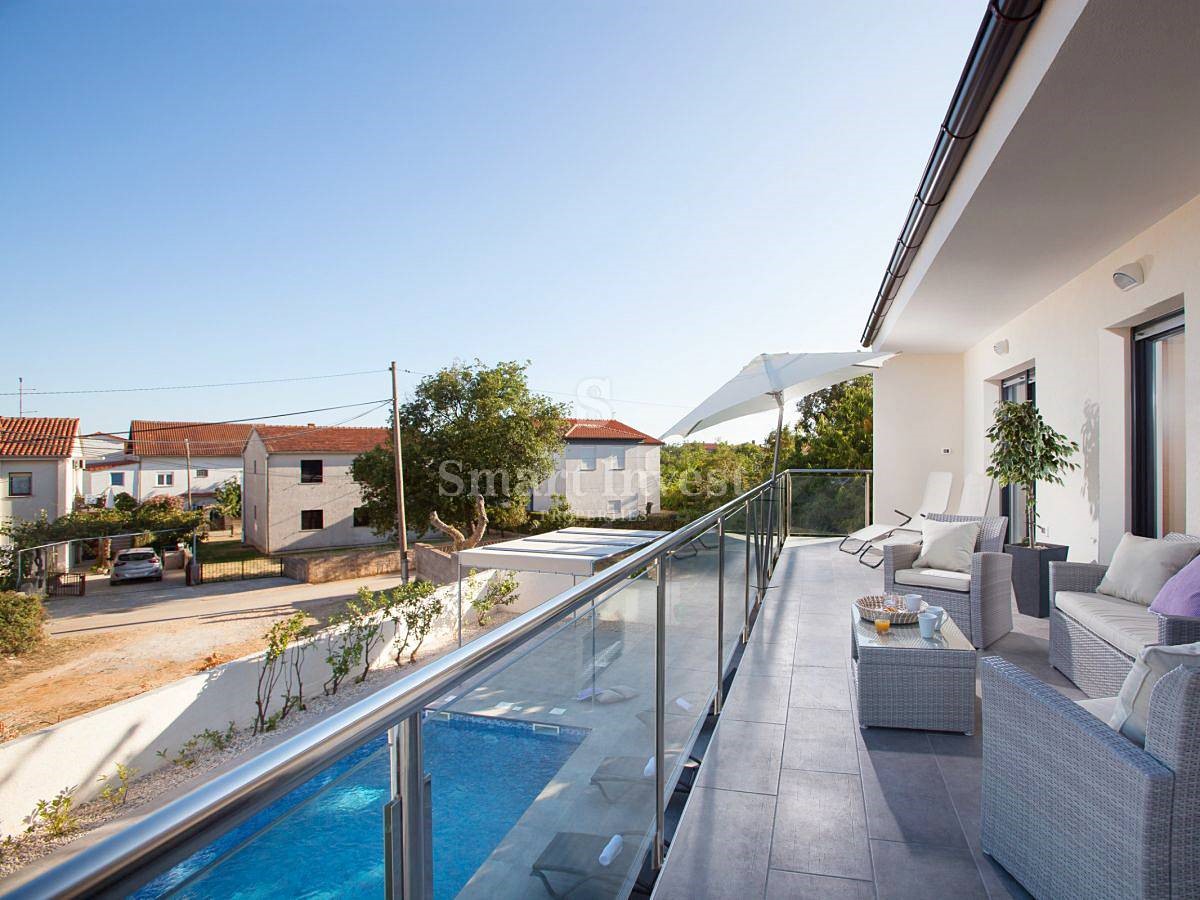 ISTRIA - MEDULIN, MODERN VILLA WITH POOL NEAR BEACHES!