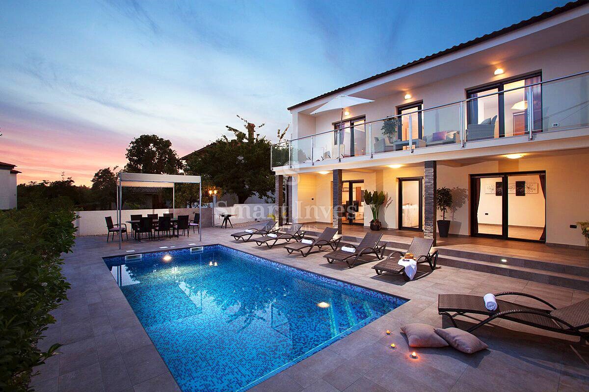 ISTRIA - MEDULIN, MODERN VILLA WITH POOL NEAR BEACHES!