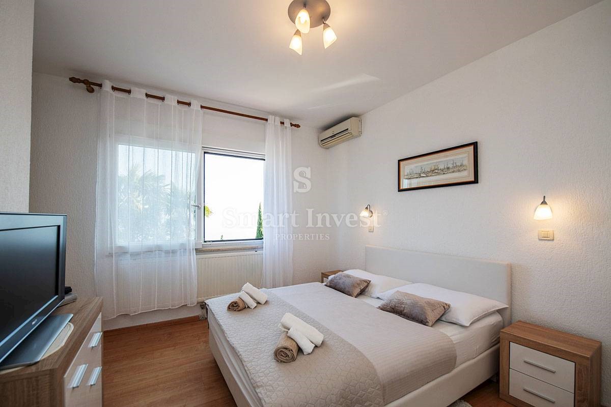 OPATIJA, 3-bedrooms apartment with sea view, near the sea!