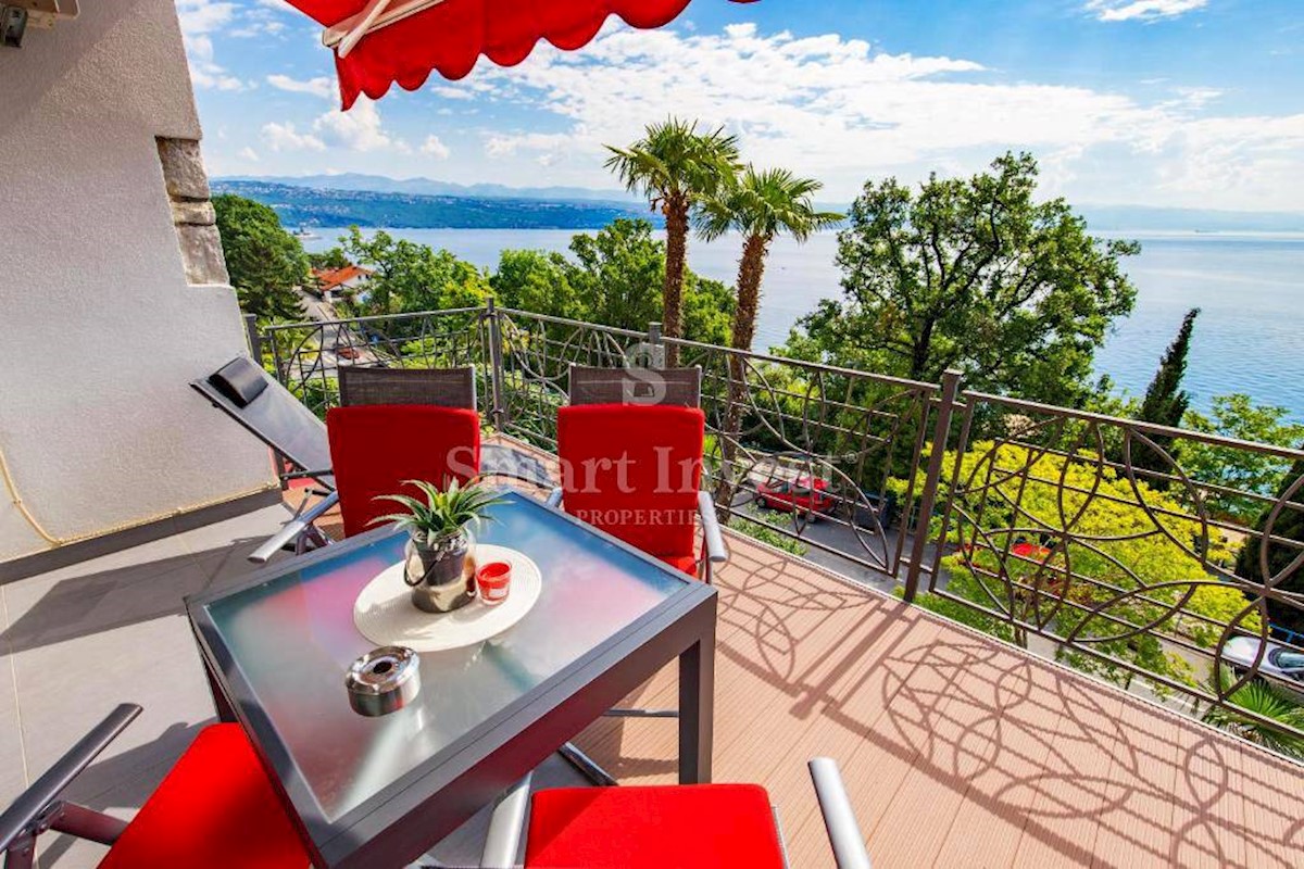 OPATIJA, 3-bedrooms apartment with sea view, near the sea!