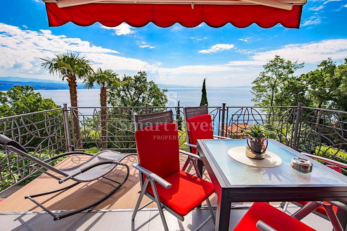 OPATIJA, 3-bedrooms apartment with sea view, near the sea!