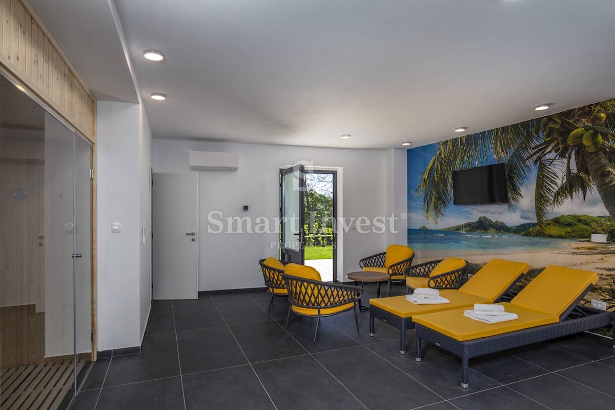 OPATIJA -  RIVIERA, Modern semi-detached villa with pool and spa 