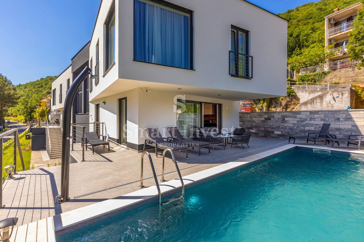 OPATIJA -  RIVIERA, Modern semi-detached villa with pool and spa 