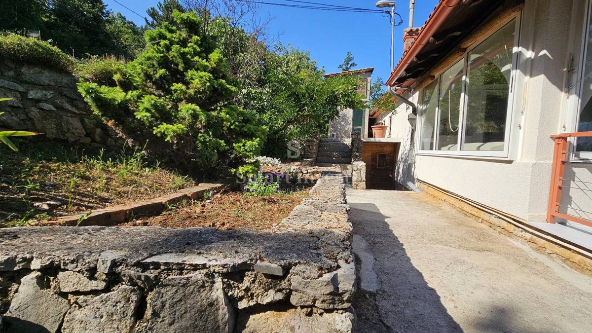  RIVIERA DI ABBAZIA - MOŠĆENICE, Casa con vista mare in vendita