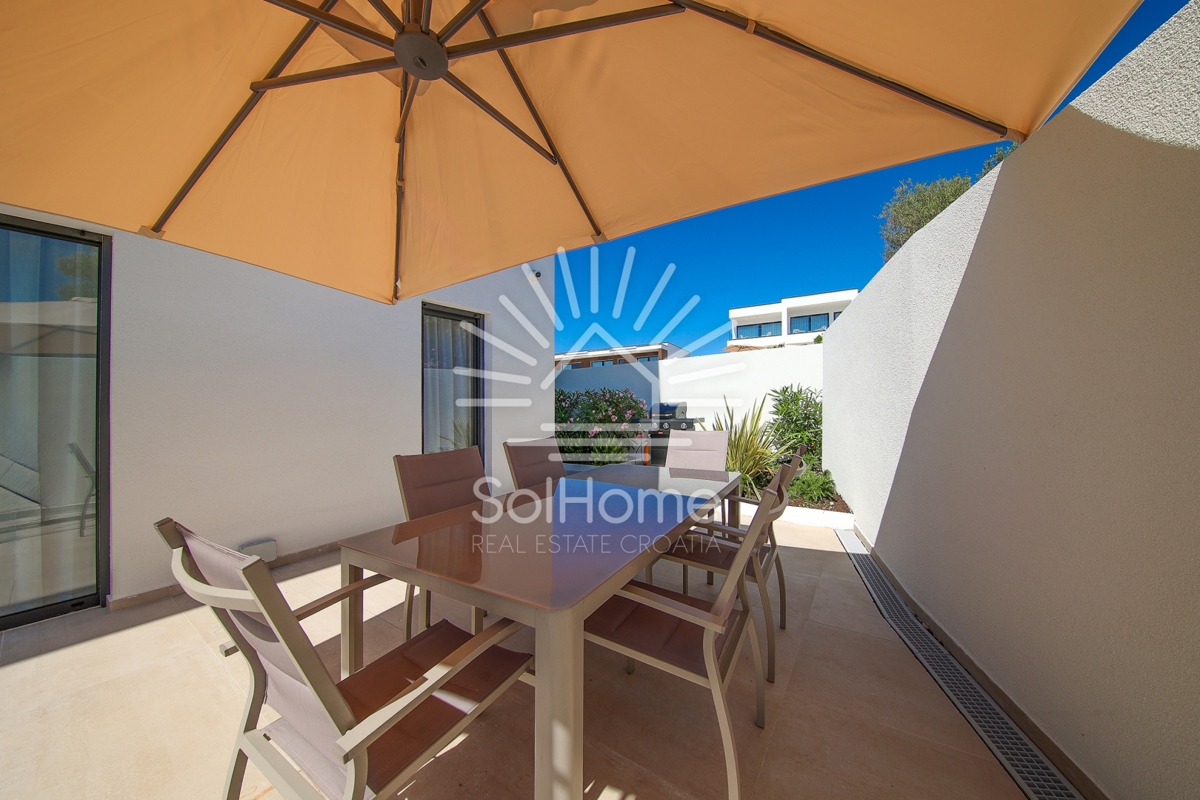 VIDEO! Case con piscina e vista sul mare – Vicino a Novalja, Croazia