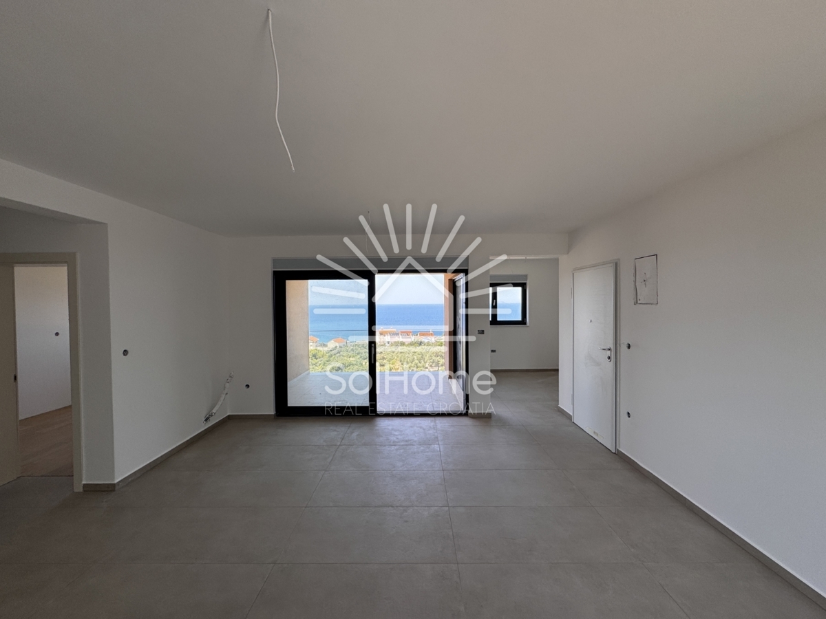 Appartamenti sul mare vicino a Primosten, Croazia.
