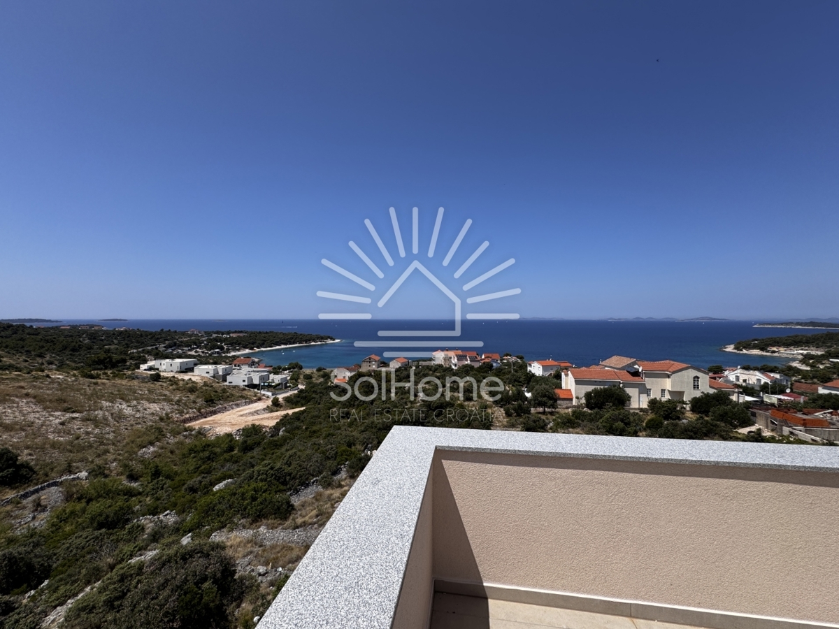 Appartamenti sul mare vicino a Primosten, Croazia.
