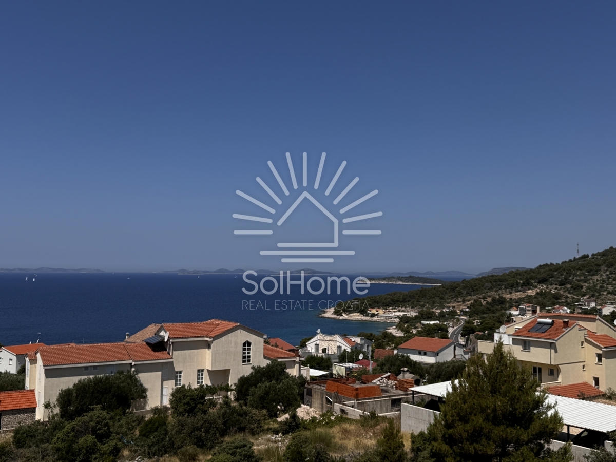 Appartamenti sul mare vicino a Primosten, Croazia.