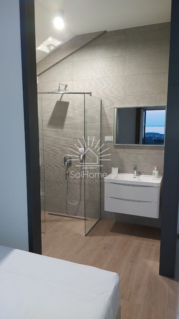 Casa con vista magica sul mare a Primošten, Croazia