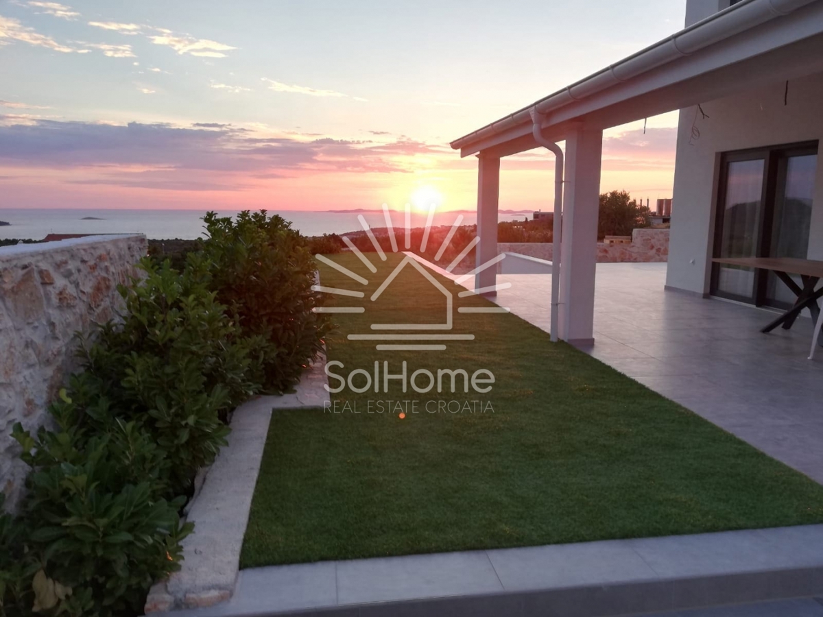 Casa con vista magica sul mare a Primošten, Croazia