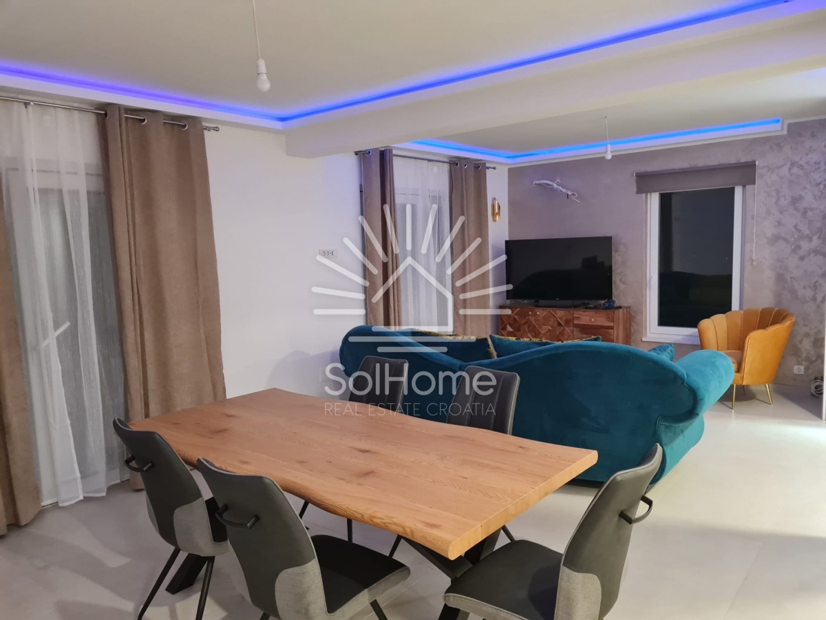 Casa con vista magica sul mare a Primošten, Croazia