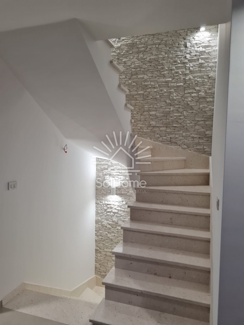 Casa con vista magica sul mare a Primošten, Croazia