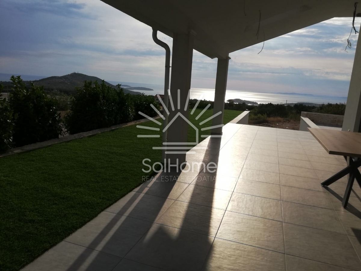 Casa con vista magica sul mare a Primošten, Croazia