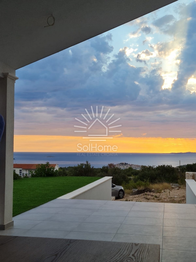 Casa con vista magica sul mare a Primošten, Croazia