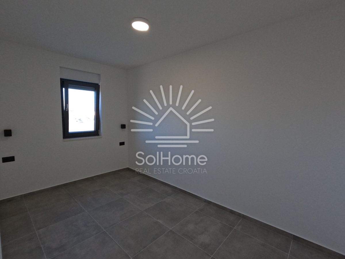 Attico con piscina / Appartamenti a Privlaka vicino a Zara - Croazia