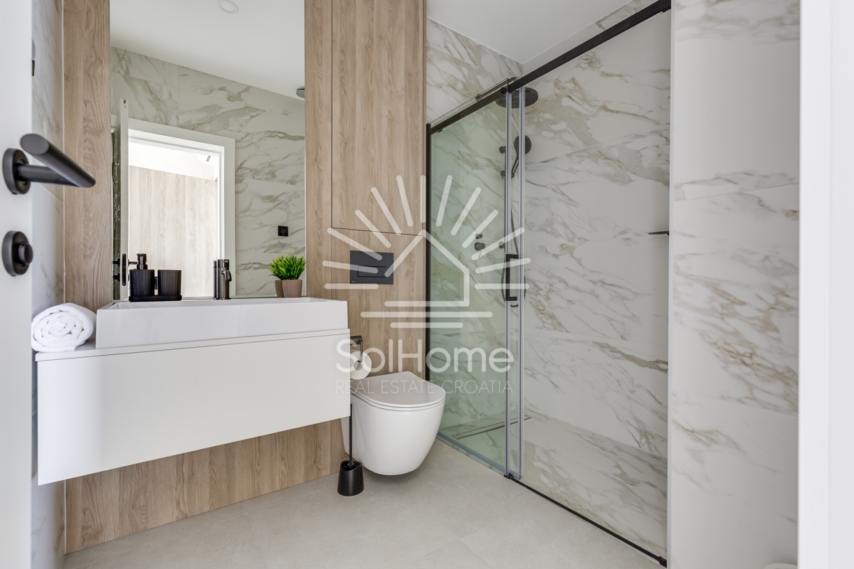 Lussuoso appartamento vicino al mare nella regione di Zara | Croazia