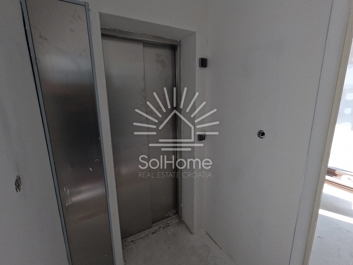 Appartamenti in prima fila sul mare a Sibenik, Croazia