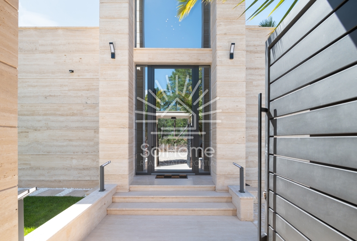 Unica villa di lusso con vista panoramica sul mare vicino a Zara, Croazia