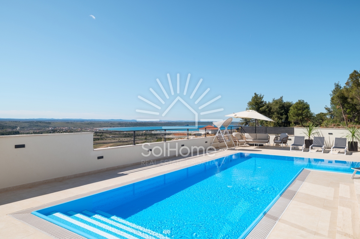 Unica villa di lusso con vista panoramica sul mare vicino a Zara, Croazia