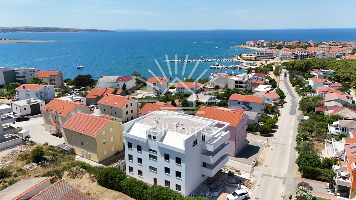 Appartamenti a 180 metri dal mare a Pag vicino a Zara/Croazia.