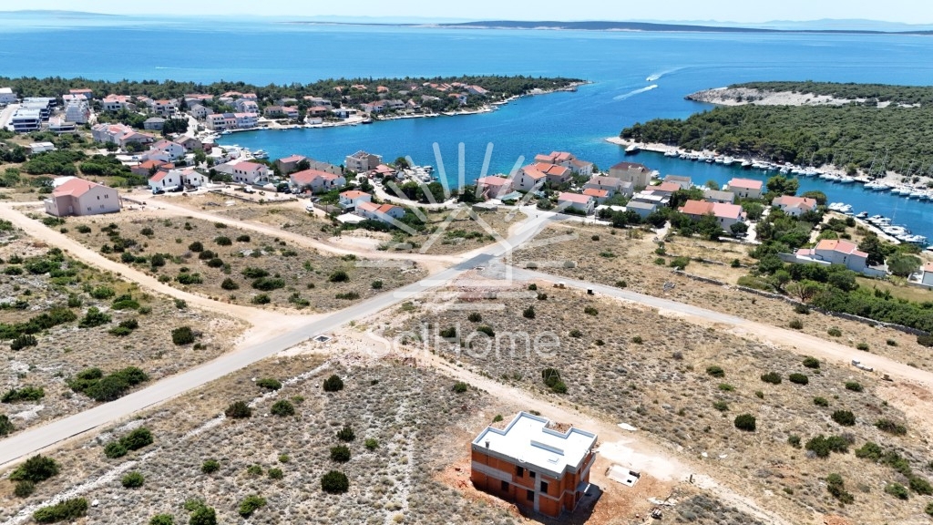 Pag, Šimuni, terreno edificabile con vista sul mare.